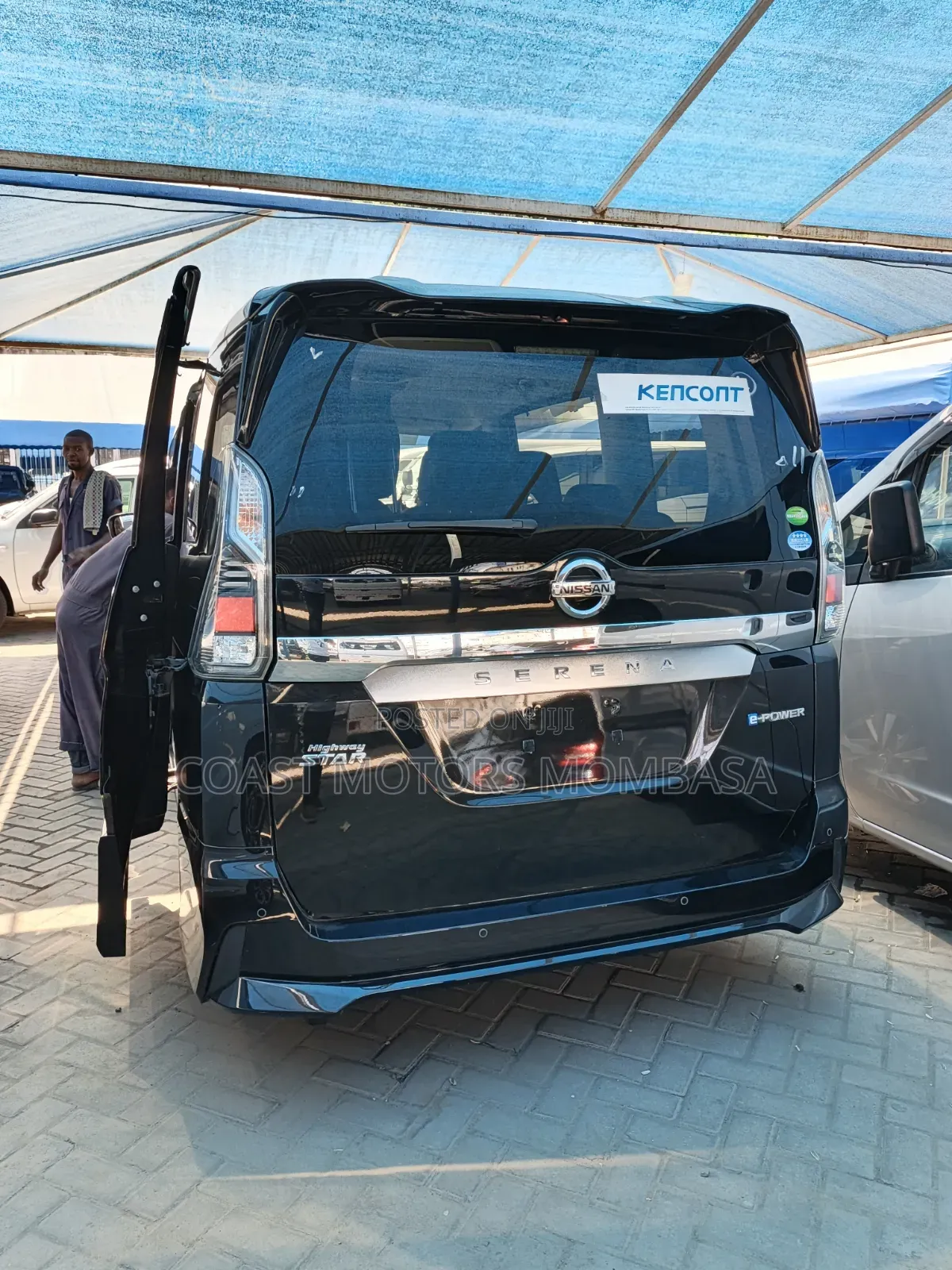 Nissan Serena 2019 Blue
