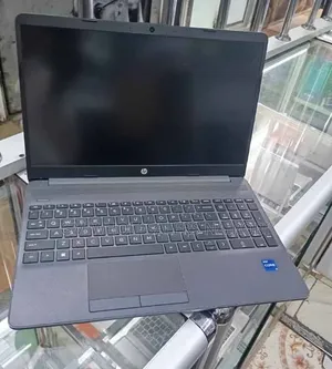 New Laptop HP 250 G8 16GB Intel Core i5 SSD 256GB