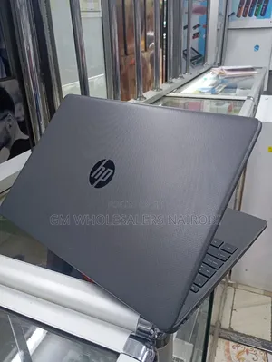 New Laptop HP 250 G8 16GB Intel Core i5 SSD 256GB