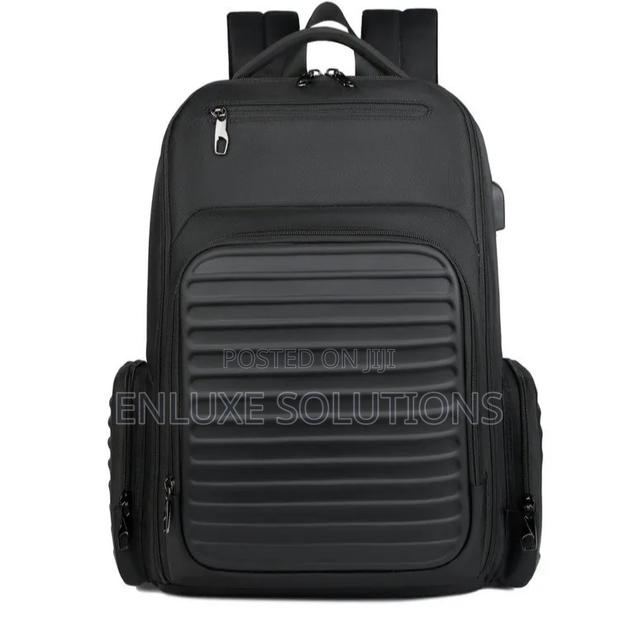 Ponasoo 5233 Premium Antitheft Backpack
