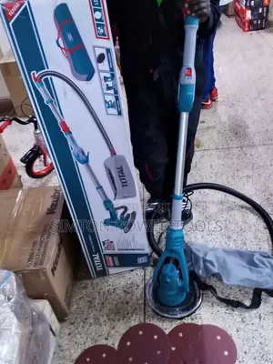 Electric 1050W Total Wall Chaser
