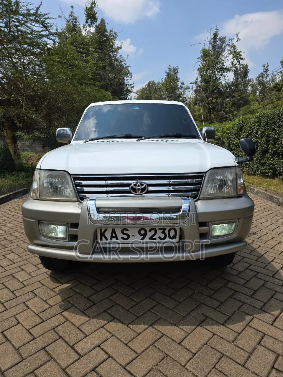 Toyota Land Cruiser Prado 1998 Off white