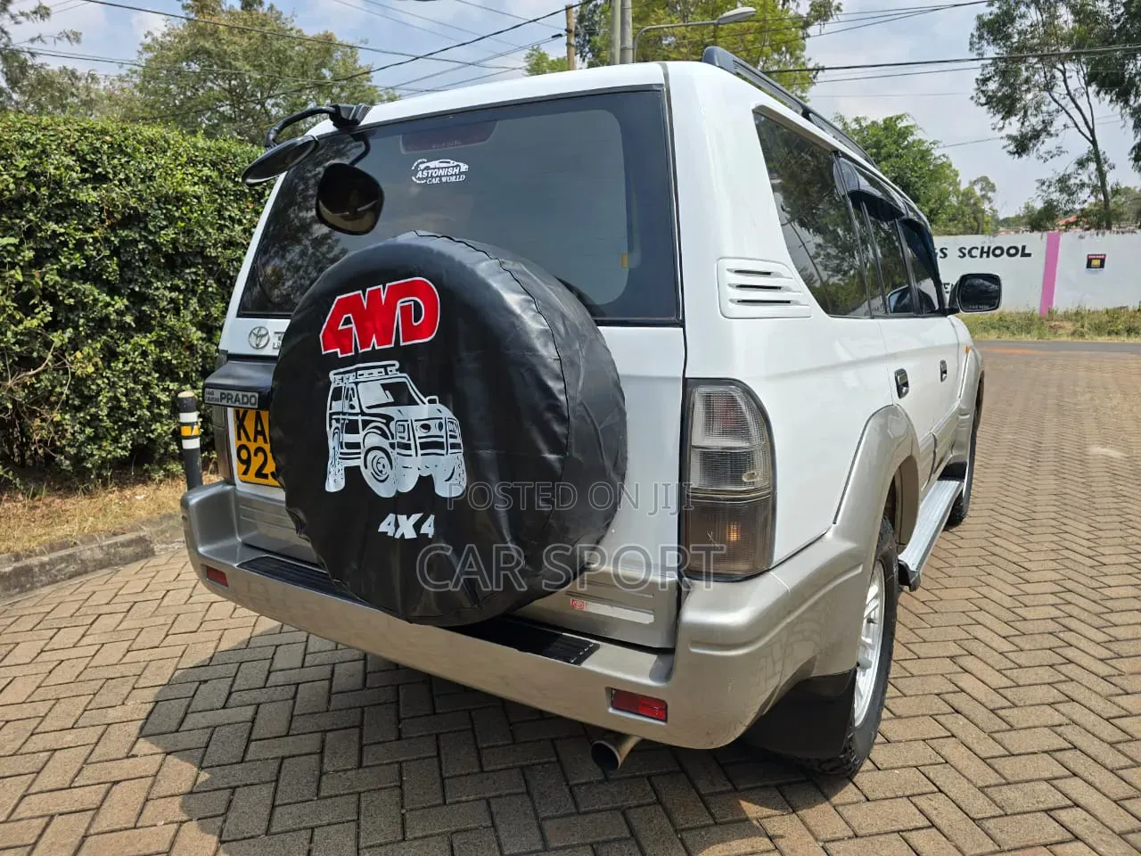 Toyota Land Cruiser Prado 1998 Off white