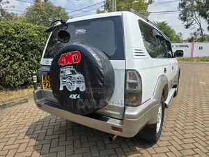 Toyota Land Cruiser Prado 1998 Off white