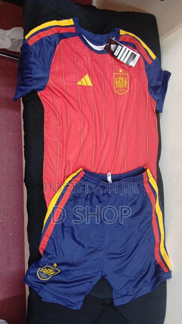 Home and Away Spain Jerseys - thumbnail 2