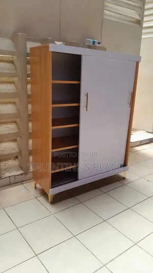 Shoerack With Sliding Doors