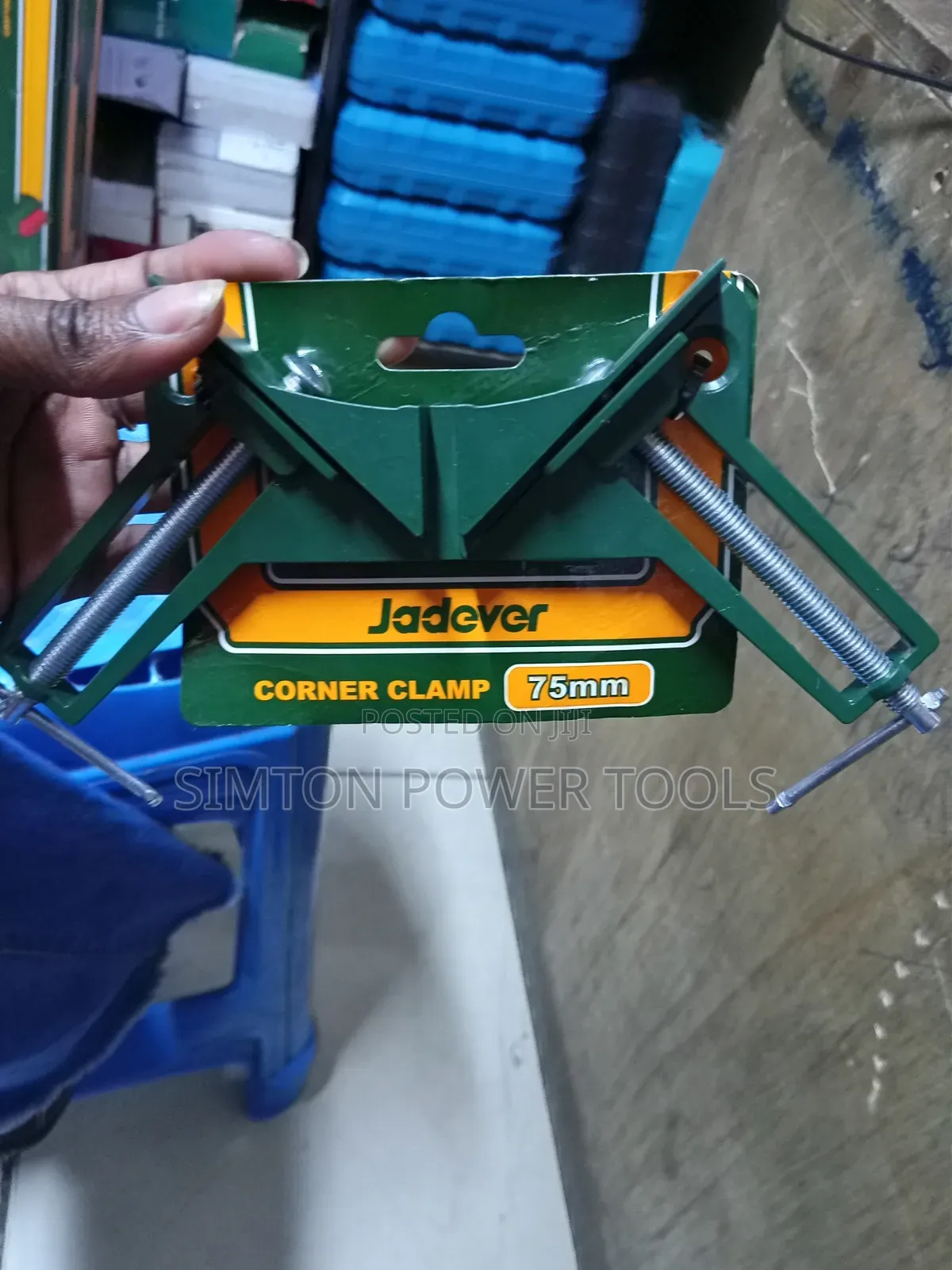 Jadever Metallic Corner Clamp
