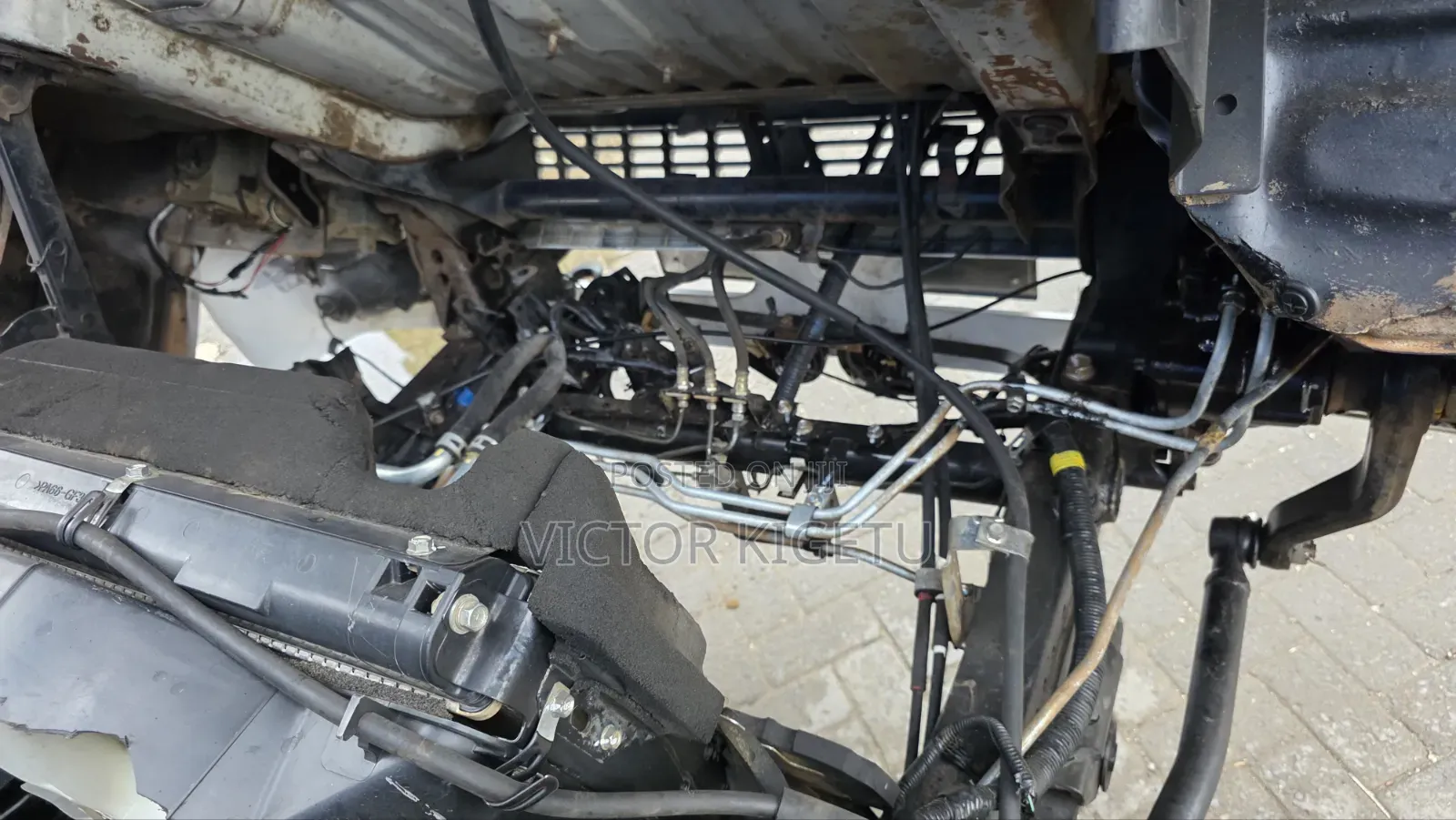 Mitsubishi Canter FE85 Local