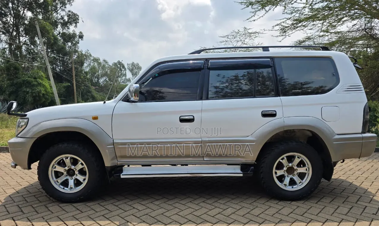 Toyota Land Cruiser Prado 2003 Silver