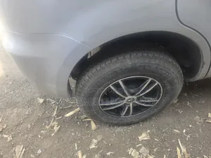 Toyota Sienta 2014 Silver