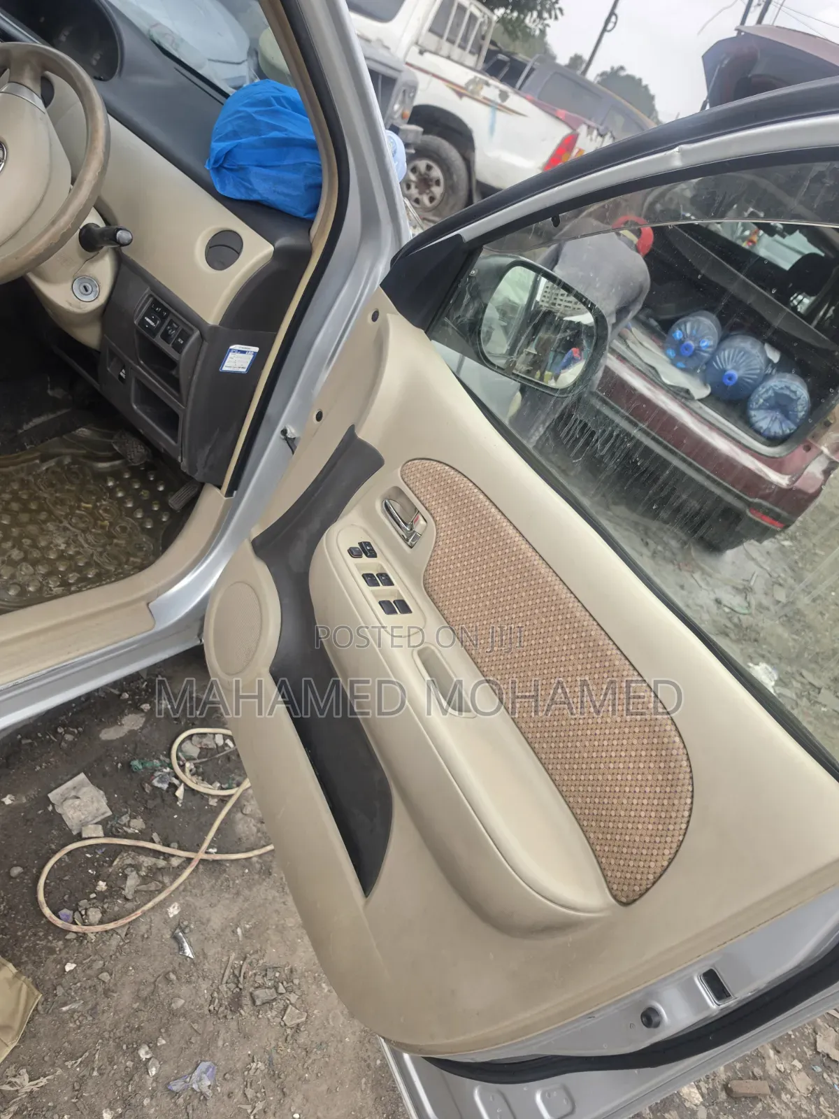Toyota Sienta 2014 Silver