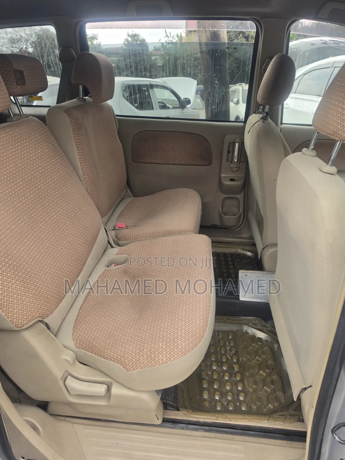 Toyota Sienta 2014 Silver