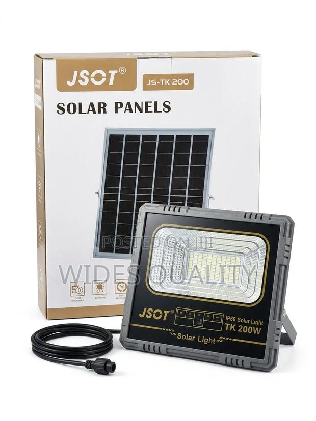200 Watts Solar Light/ Security Solar Floodlight.