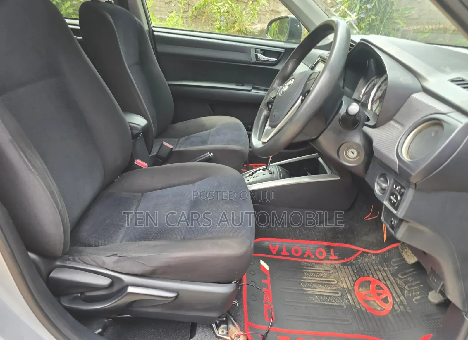 Toyota Corolla Fielder 2013 Silver