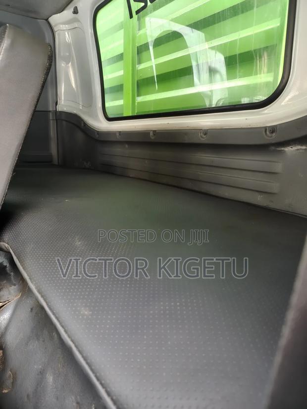Frr90 Isuzu Open Body With Canvas - thumbnail 10