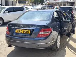 Mercedes-Benz C200 2007 Gray