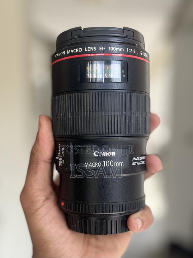 Canon Macro Lens EF 100mm 1:2.8 L Is USM
