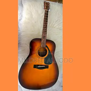 F310 Yamaha Acoustic Guitar