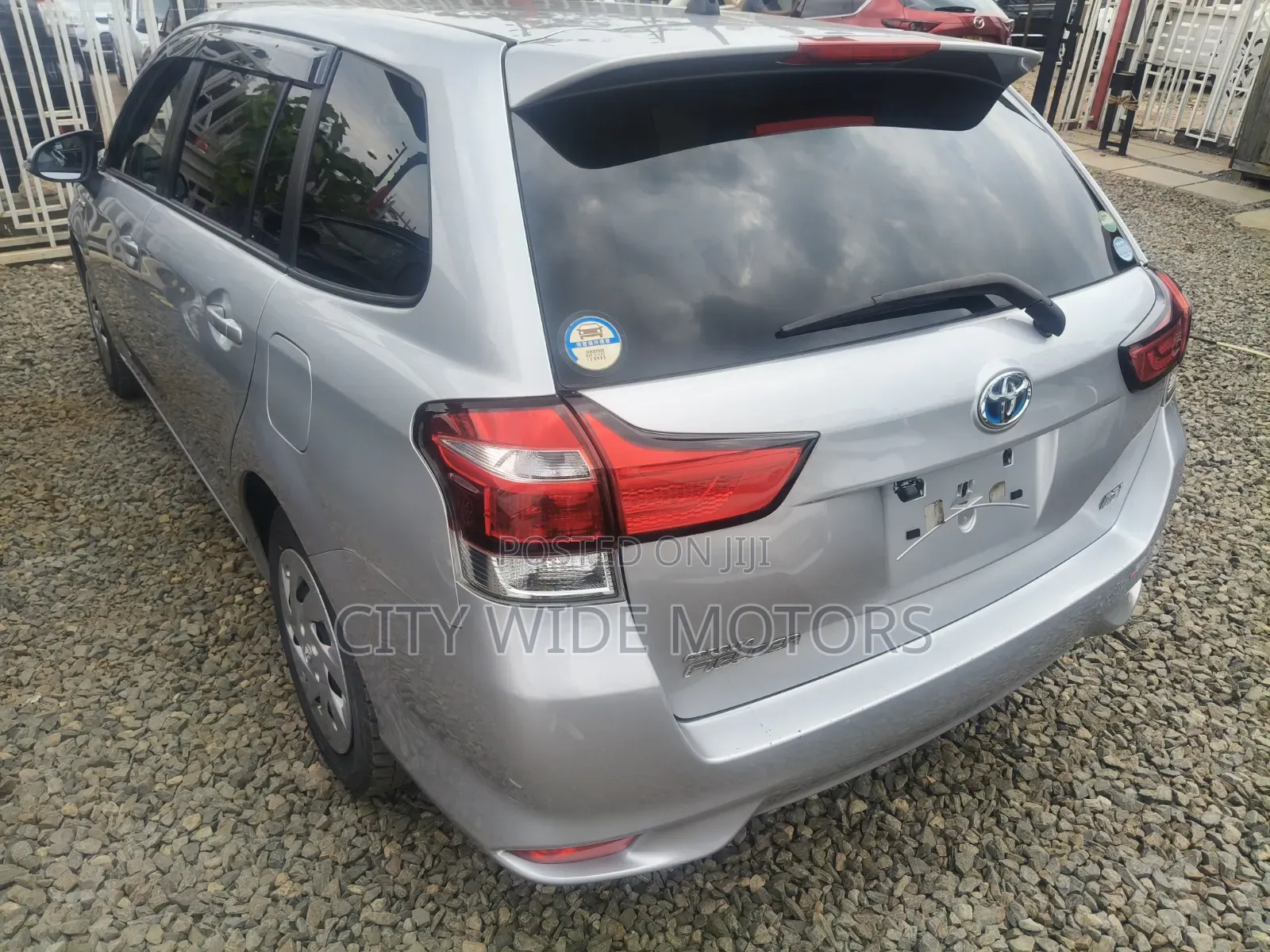 Toyota Corolla Fielder 2019 Silver