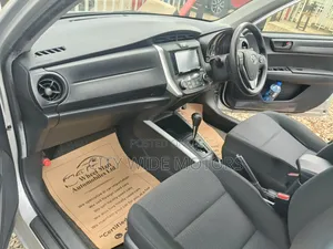 Toyota Corolla Fielder 2019 Silver