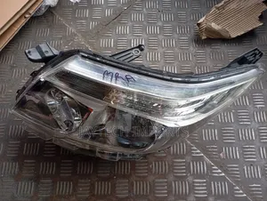 Noah 2018 Headlight LHS