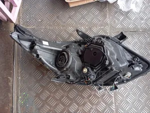 Noah 2018 Headlight LHS