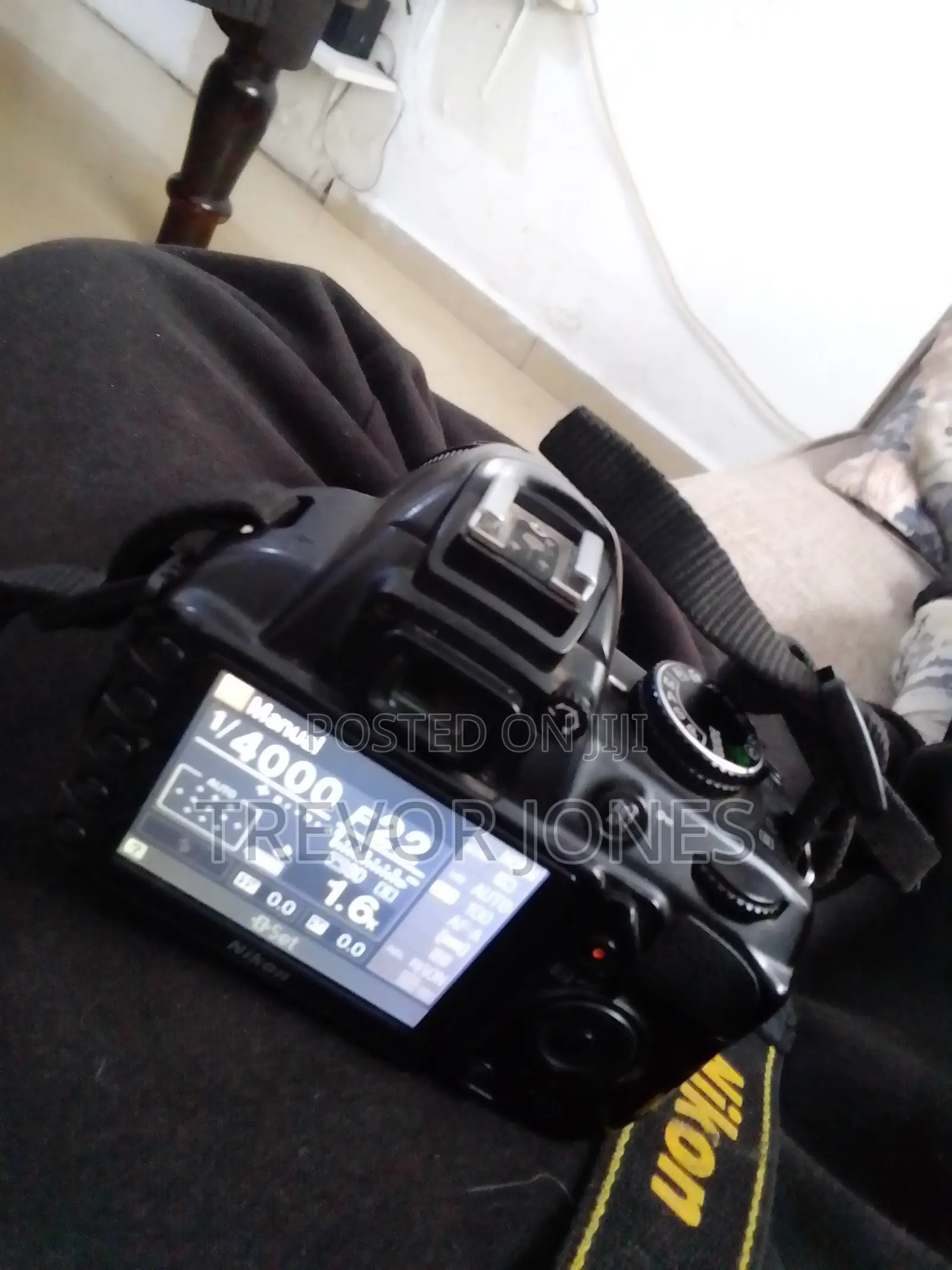 Clean Nikon D3100