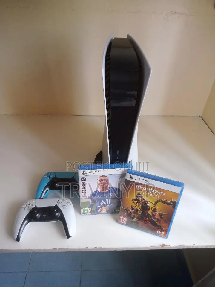 PlayStation 5 Disc Edition Bundle – 2 Controllers + FIFA 22 + MK11