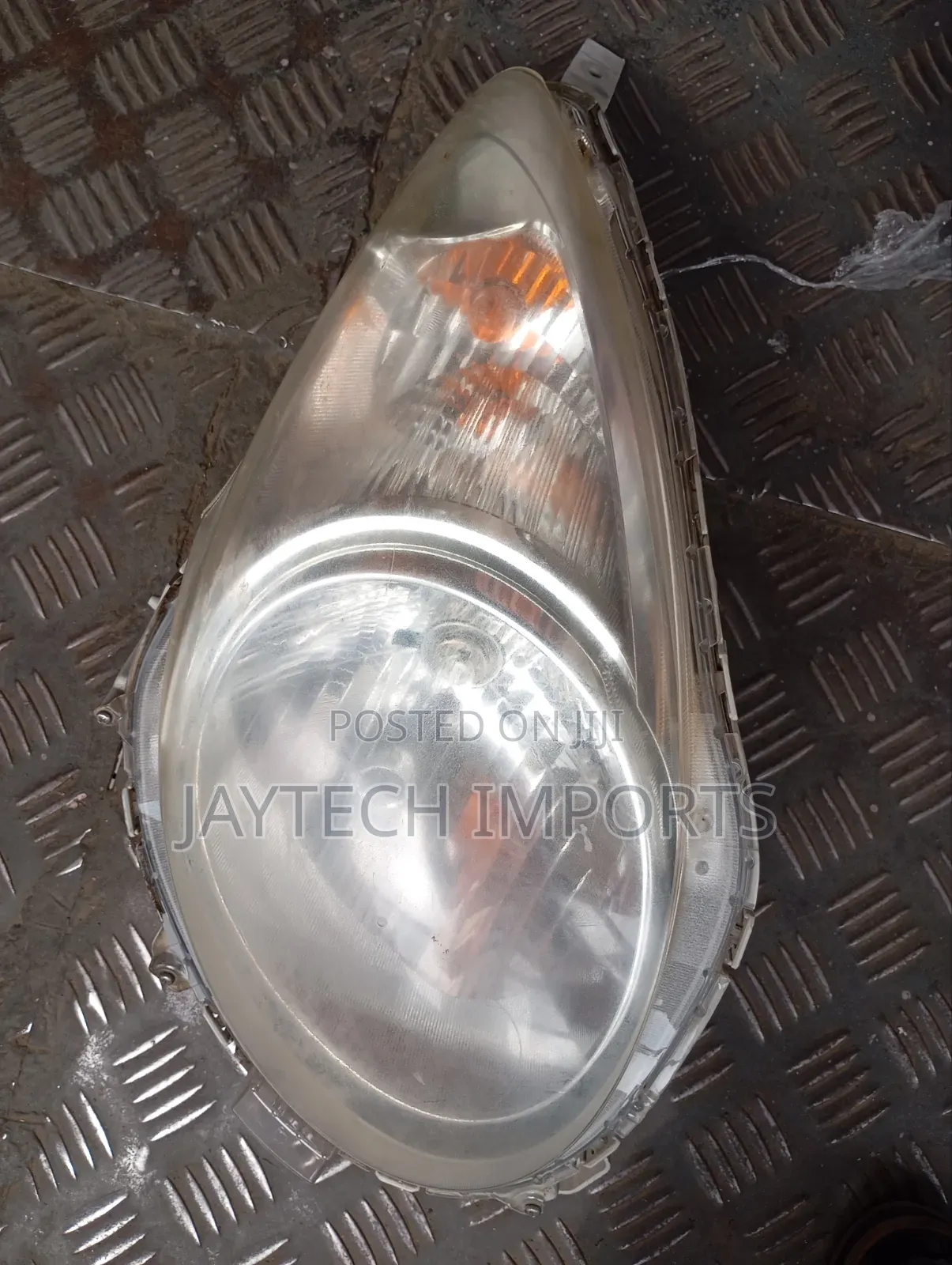 Suzuki Alto 2018 Headlight
