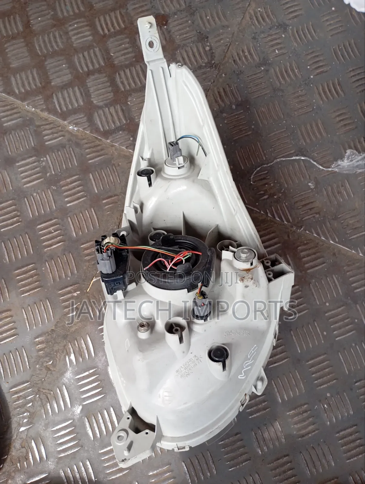Suzuki Alto 2018 Headlight