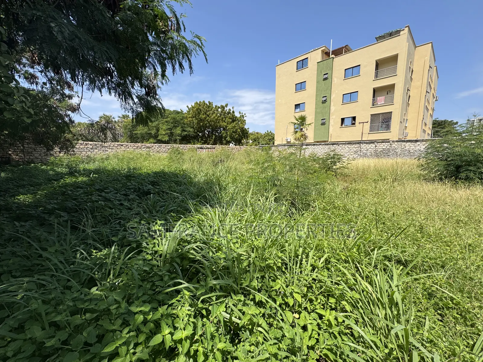 Prime Quarter Residential Plot on Sale Nyali