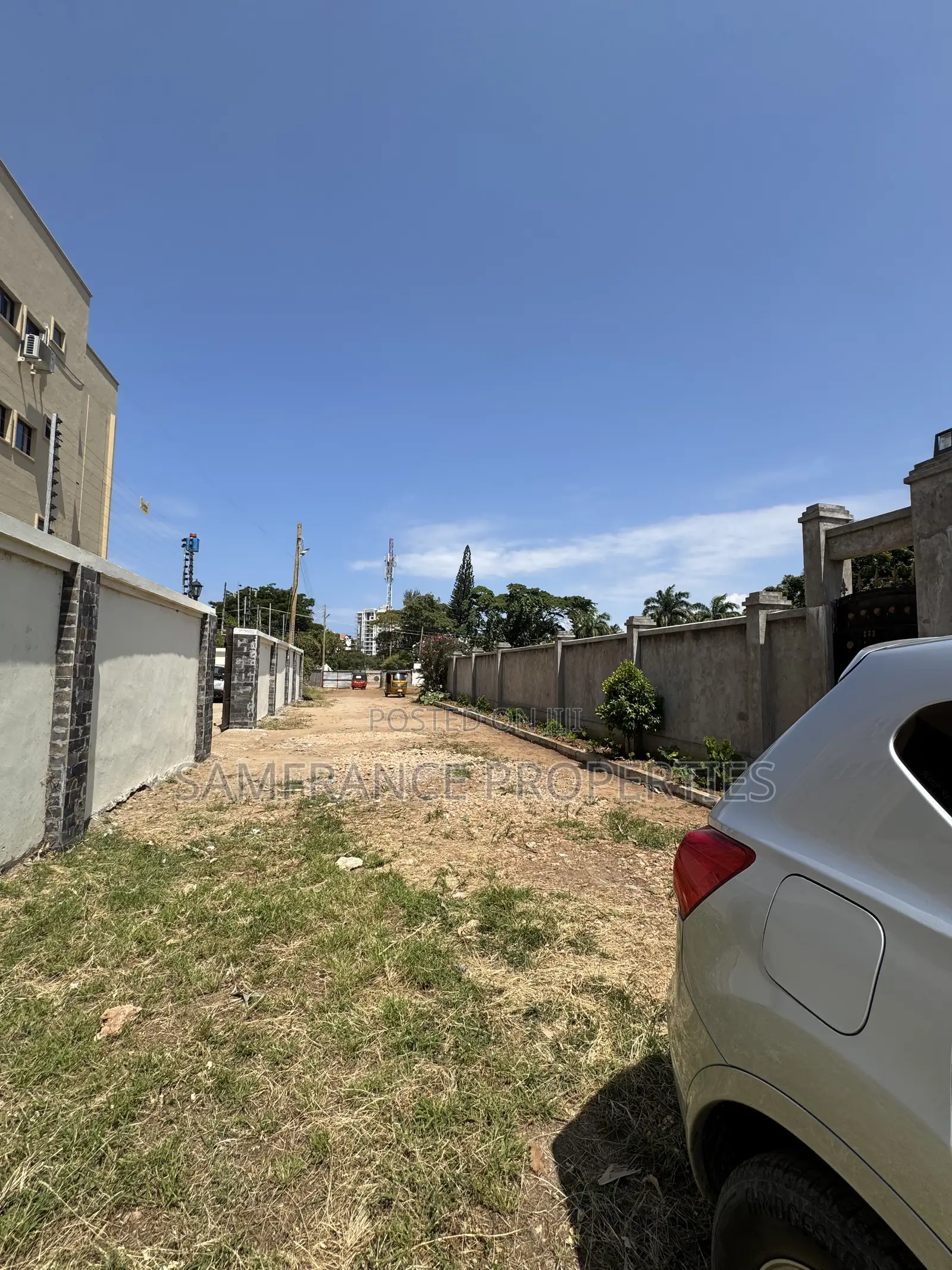 Prime Quarter Residential Plot on Sale Nyali