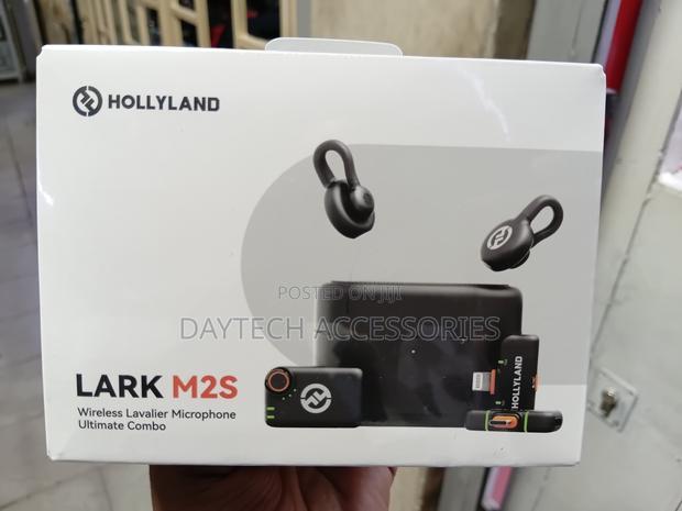 Hollyland LARK M2S Wireless Lavalier Microphone (Ultimate Combo)