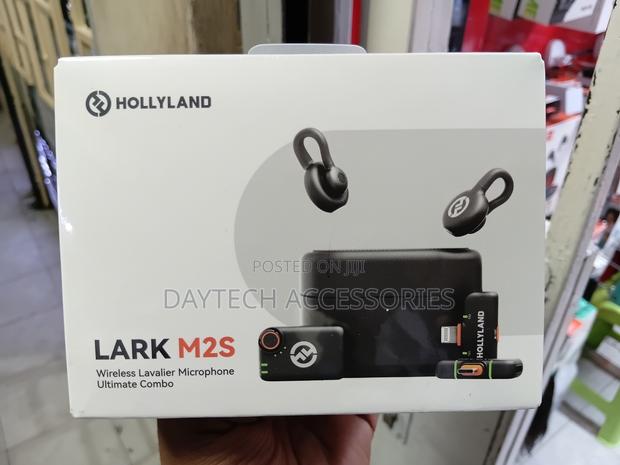 Hollyland LARK M2S Wireless Lavalier Microphone (Ultimate Combo) - thumbnail 2