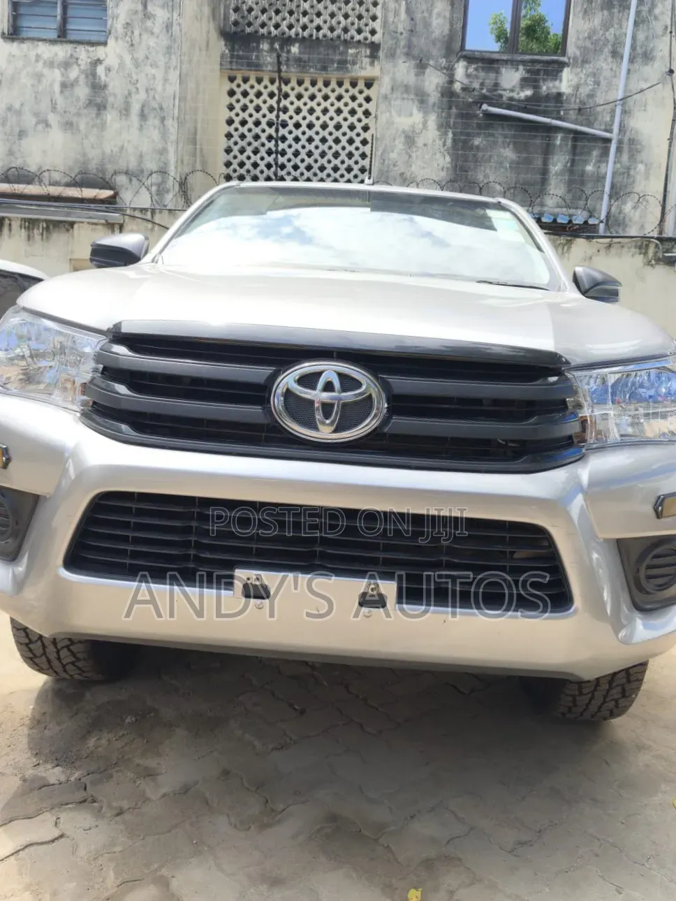 Toyota Hilux 2022 Silver