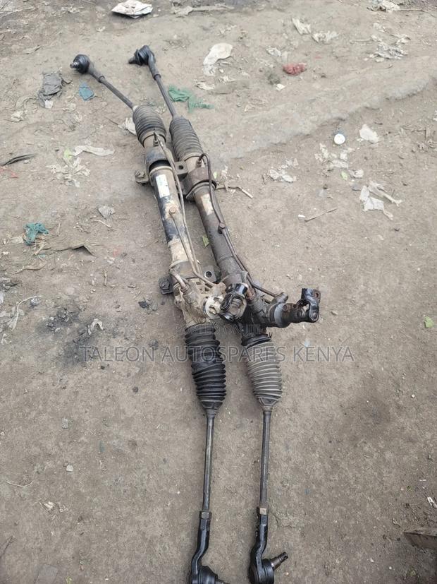 Nissan Vannette Steering Rack - thumbnail 2