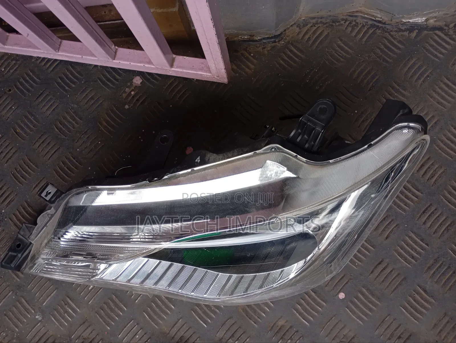 Axio 161 Headlight