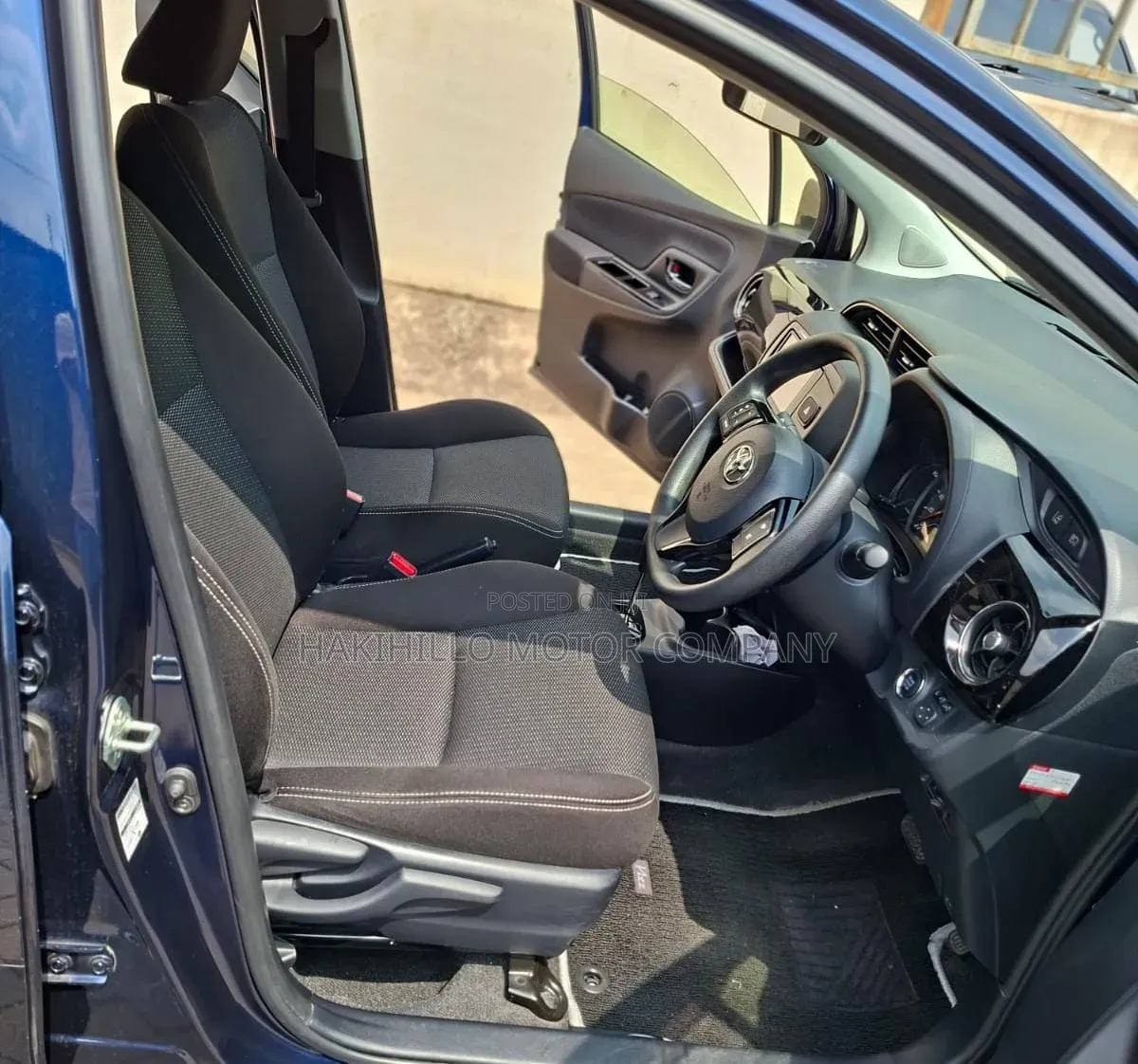 Toyota Vitz 2019 Blue