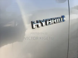 Toyota Sienta 2019 Silver