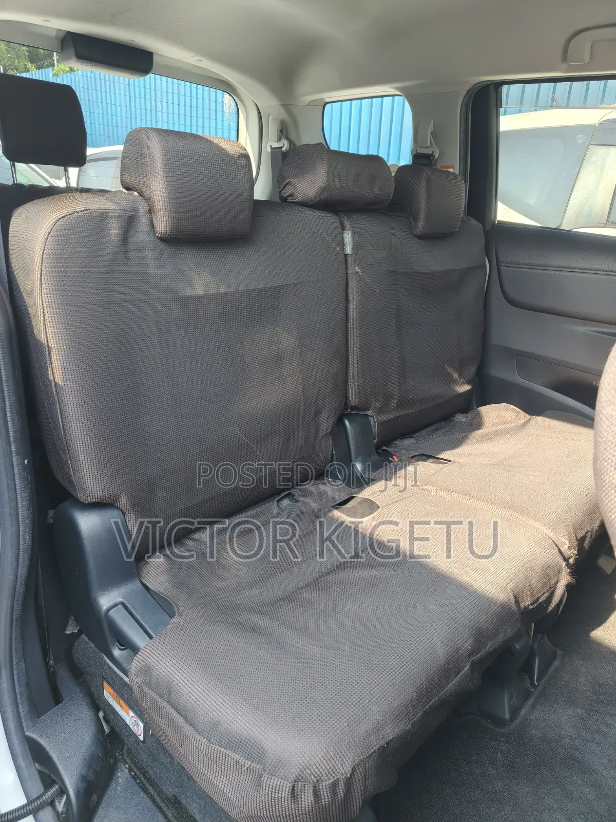 Toyota Sienta 2019 Silver