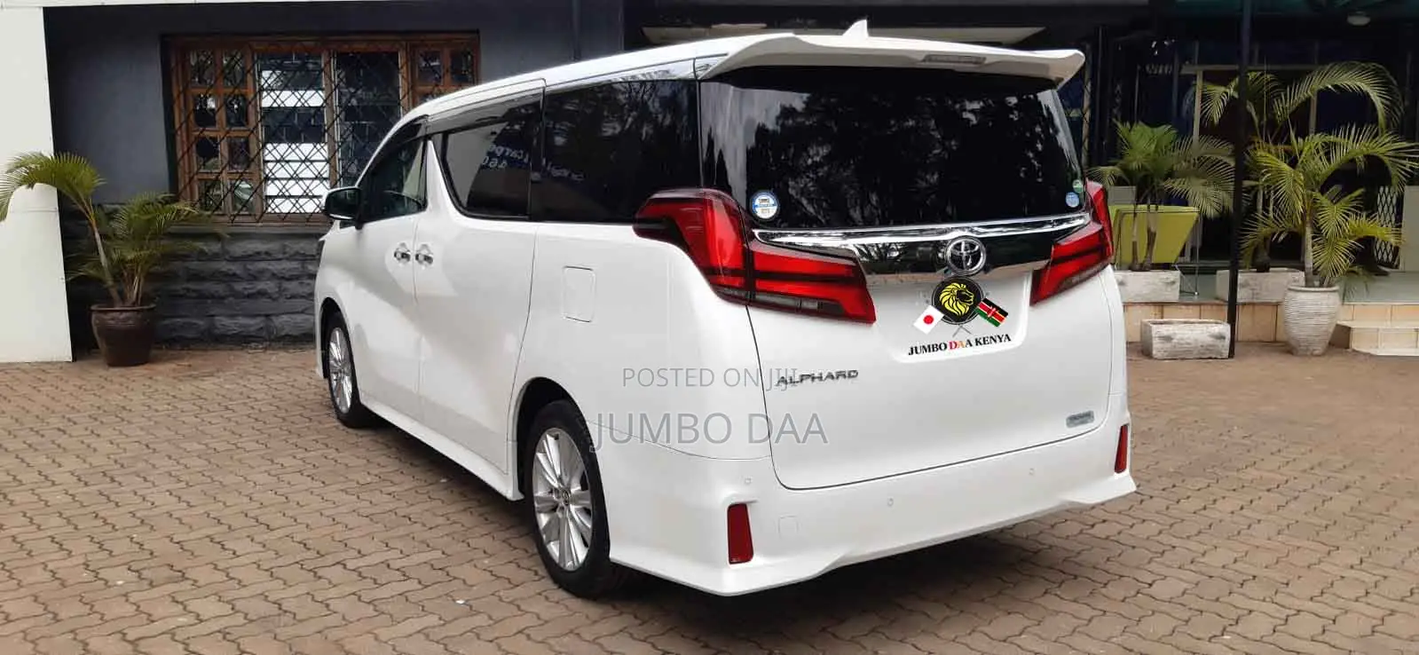 Toyota Alphard 2.5 Petrol FWD 2019 White