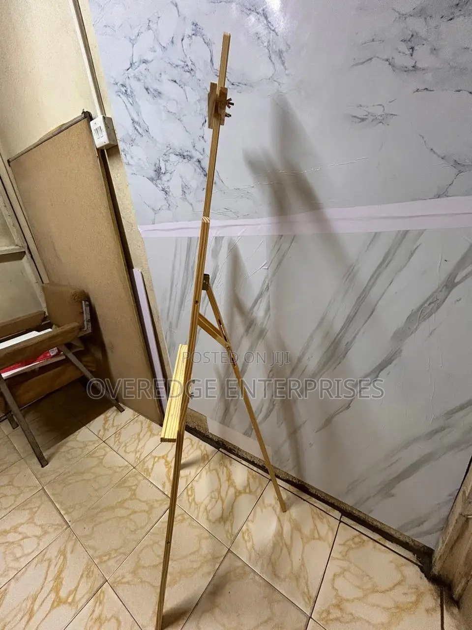 Display Tripod Stand on Sale