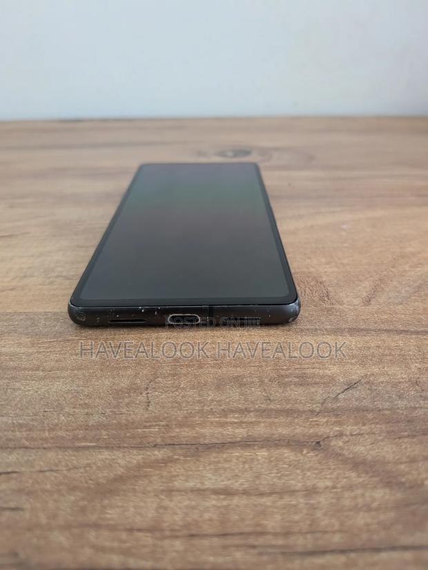 Google Pixel 7 128 GB Black - thumbnail 4