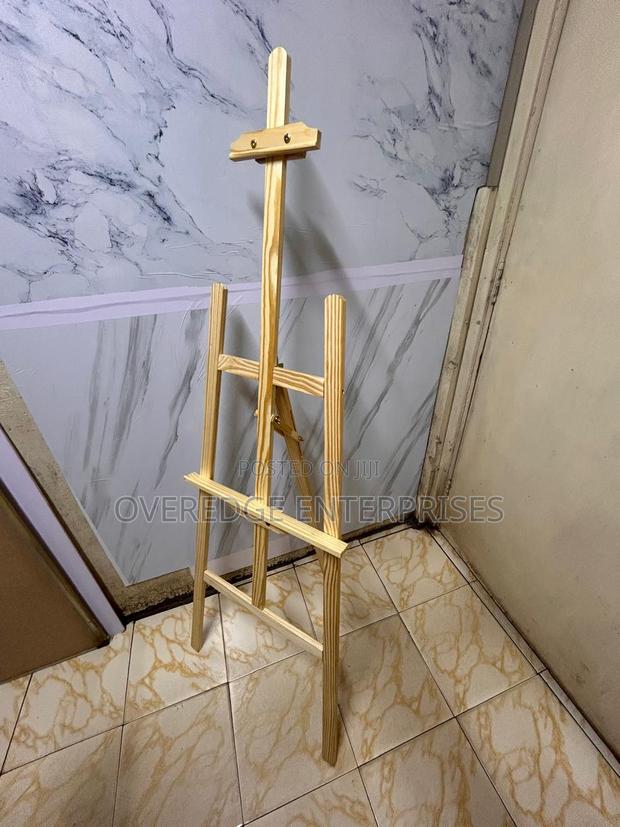 Wooden Easel Stand, 1.5 Meters