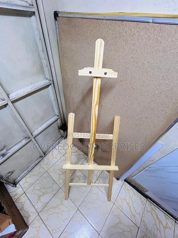 Easel Wooden 1.5meters - main view