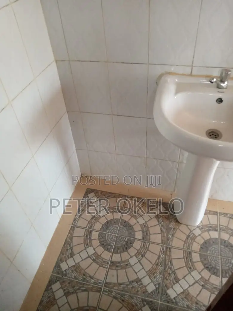 3bdrm Bungalow in Nyalunya for sale
