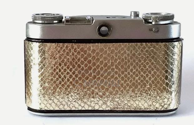 Vintage EDIXA Camera. Metallic Gold Snakeskin Covered - thumbnail 2