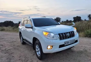 Toyota Land Cruiser Prado 2013 White