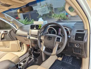 Toyota Land Cruiser Prado 2013 White
