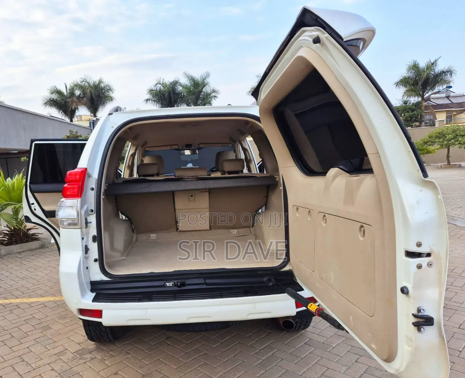 Toyota Land Cruiser Prado 2013 White